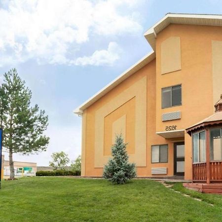 Travelodge By Wyndham Τσεγιέν Εξωτερικό φωτογραφία